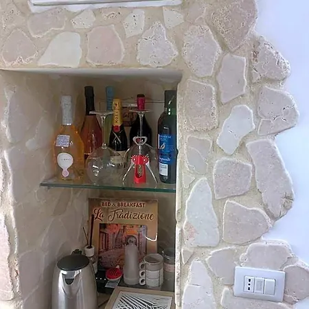 La Tradizione לינה וארוחת בוקר בארי